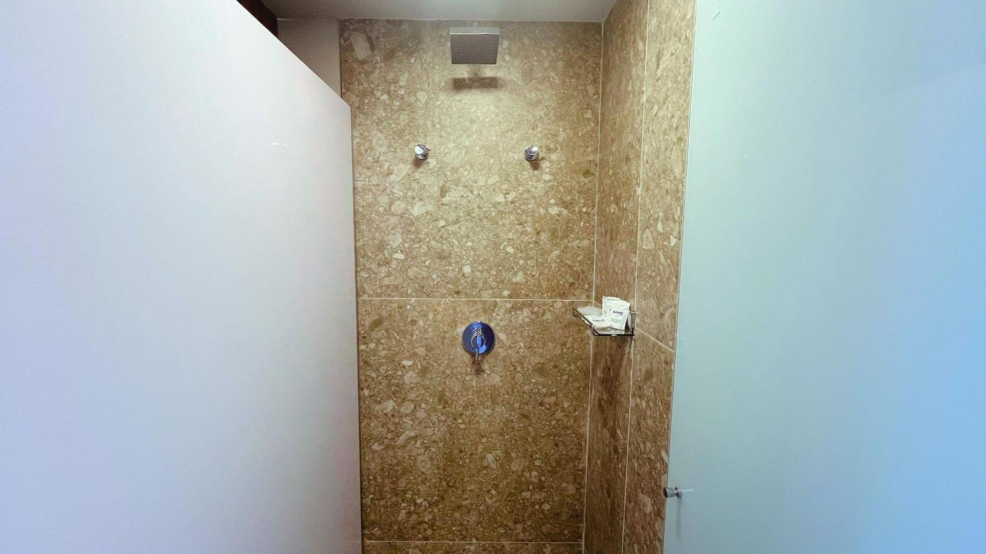 Apartment Setai Yacht 3 - By Almare Flats *